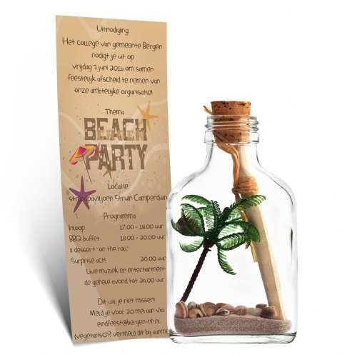 Zakelijke flessenpost-uitnodiging voor een beachparty