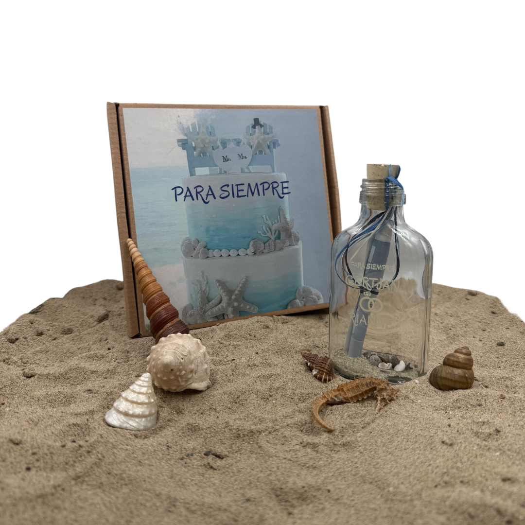 Trouwuitnodiging in een glazen flesje voor een strandbruiloft op Ibiza